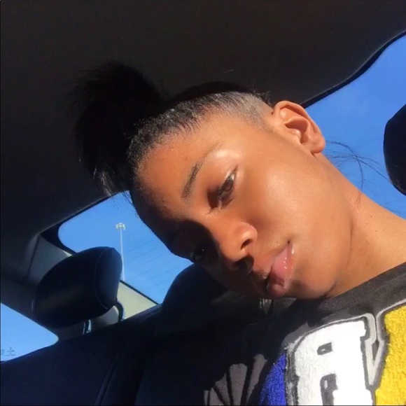 Meet your Posher, Niah - Picture 1 of 1